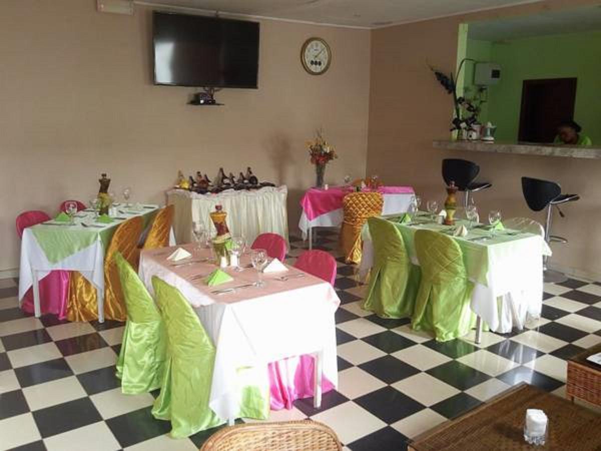 Yaoundé Liza Hotel מראה חיצוני תמונה